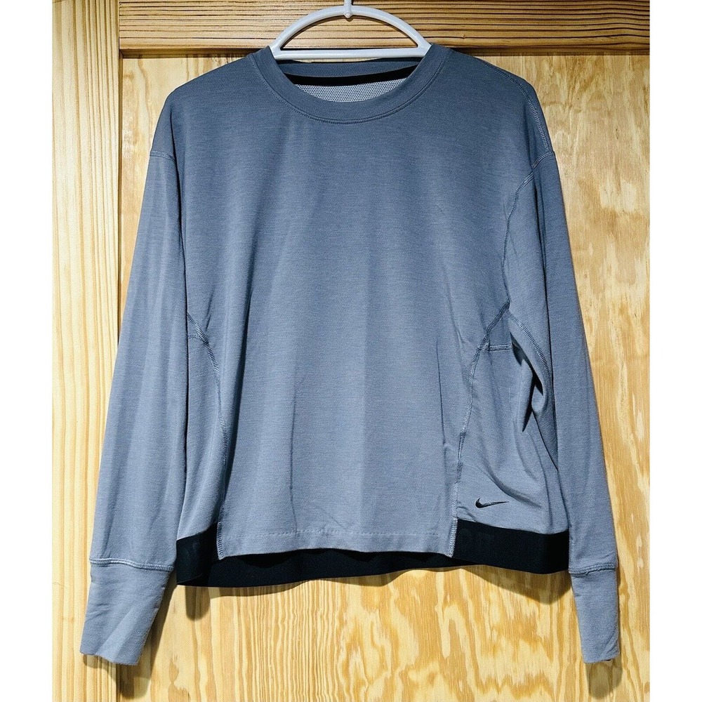 Nike Sweater Adult M Gray Sweatshirt Dri Fit Loose Relaxed Long Sleeve Womens
